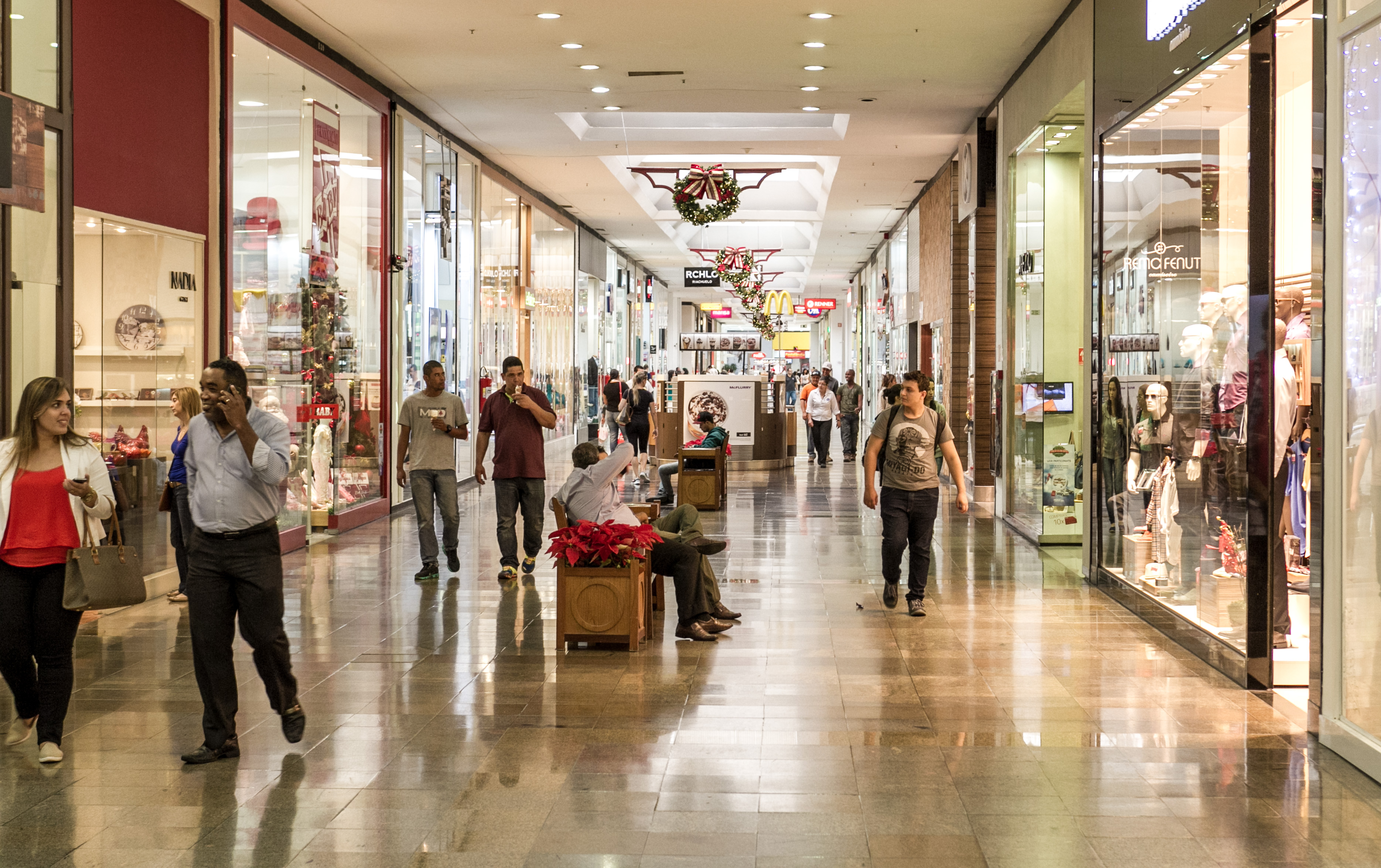 Leia mais sobre o artigo Shoppings mantêm crescimento no Natal