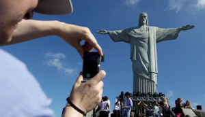 Leia mais sobre o artigo Brasil registra recorde na entrada de turistas estrangeiros