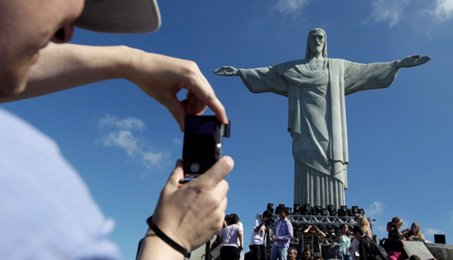 Você está visualizando atualmente Brasil registra recorde na entrada de turistas estrangeiros