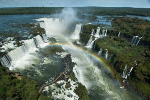 Leia mais sobre o artigo Em março, turistas internacionais gastaram 4,2% a mais no Brasil