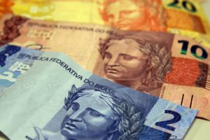 Leia mais sobre o artigo Brasileiros já pagaram R$ 300 bi em impostos desde o início do ano