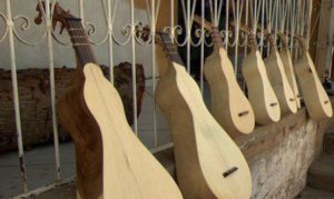 Leia mais sobre o artigo Modo de Fazer Viola de Cocho é revalidado como Patrimônio Cultural