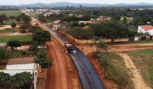 Leia mais sobre o artigo Governo investe R$ 28 milhões para dar continuidade a pavimentação da Rodovia do Turismo, em Bonito