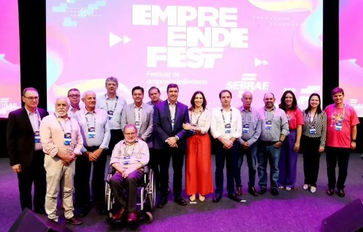 Leia mais sobre o artigo Com presença de autoridades, tem início EmpreendeFest, 1º Festival de Empreendedorismo do Sebrae